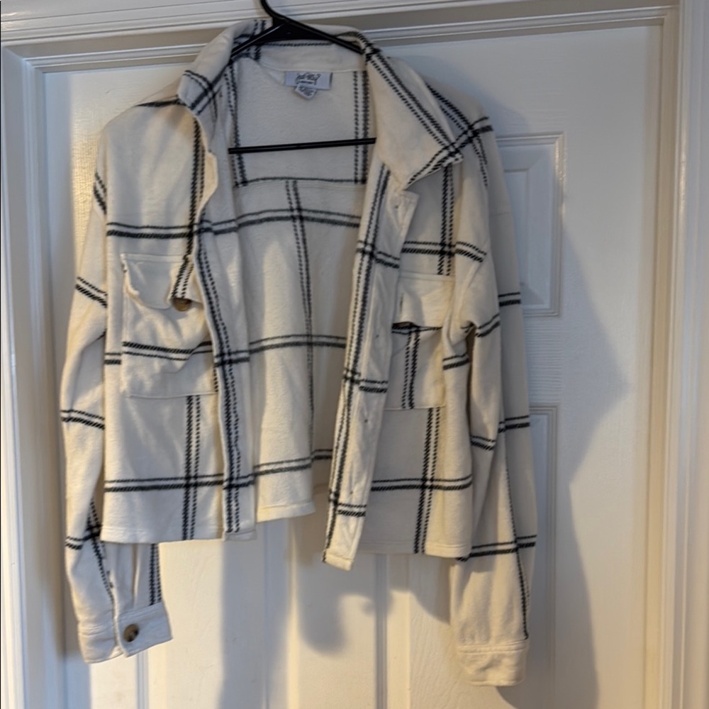 Cream and Black Blazer Contemporary Style